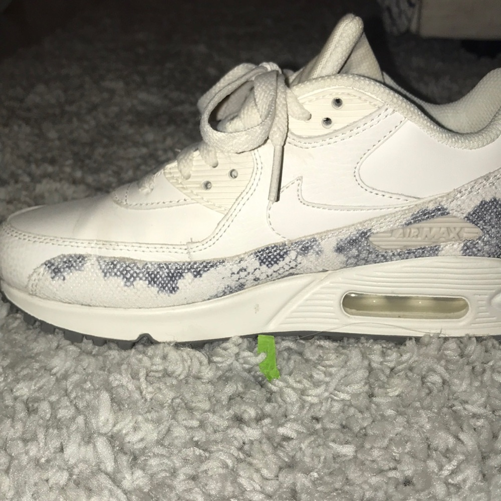 Nike shoes